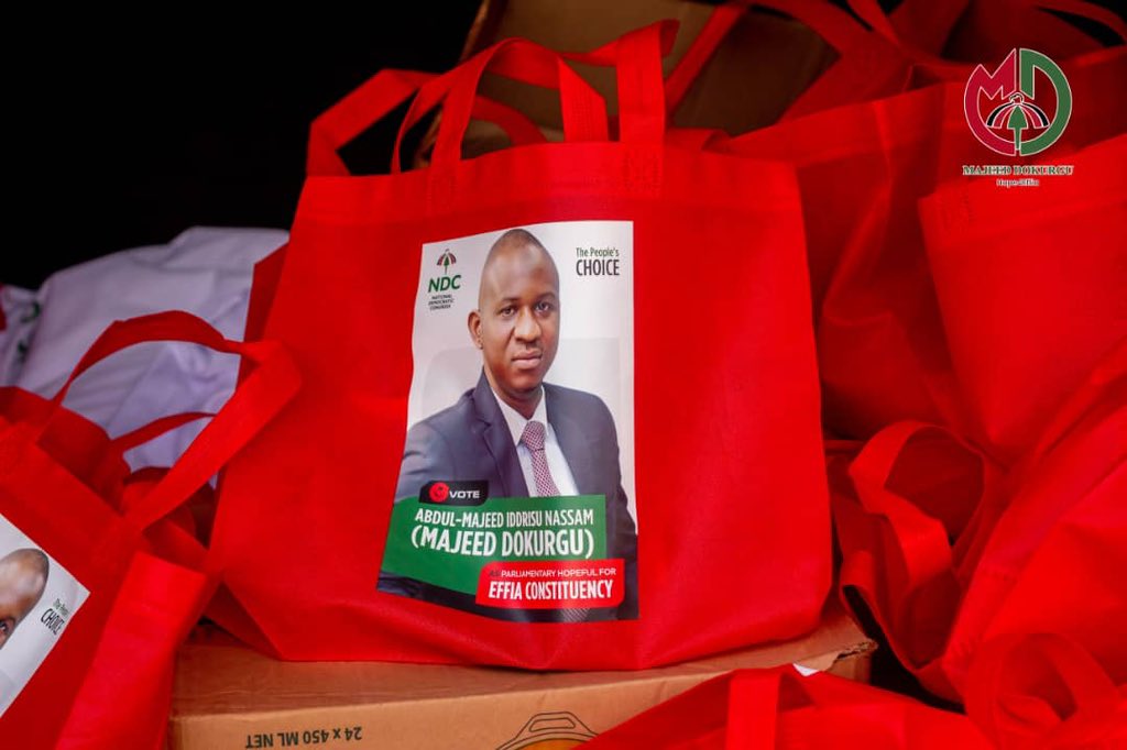 effia_ndc's tweet photo. The NDC parliamentary candidate, Hon. Abdul Majeed Nassam, spent Valentine's Day with the elderly and widows in the constituency. He distributed gifts and packages to symbolize his care and appreciation for them.@SammyGyamfi_ @18plus4ndc @thePrinceDadzie @SholicKid https://t.co/Lpb864XW1K