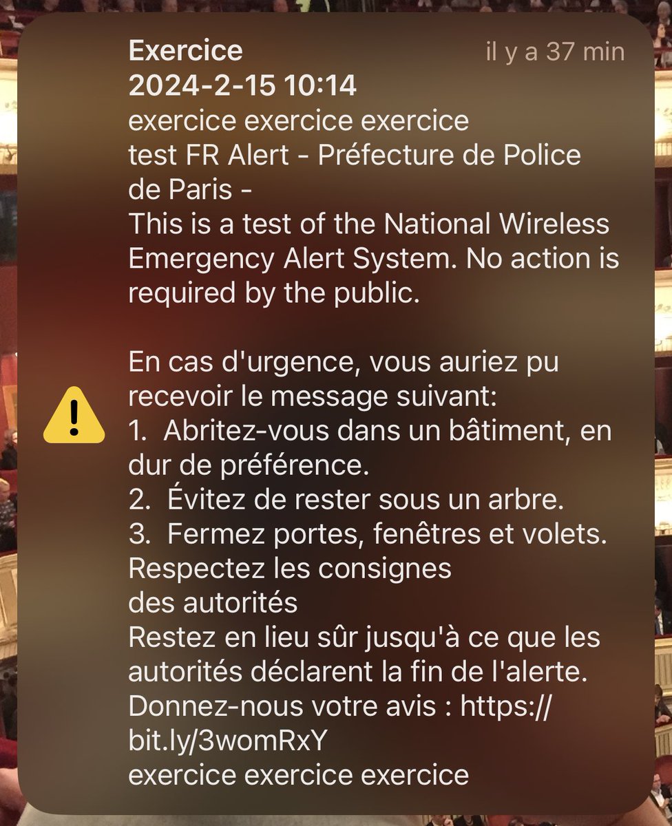 TrinckquelPh's tweet photo. 🚨 MESSAGE DE SERVICE 🚨 
Voici la notification reçue par les personnes qui se trouvaient ce matin dans la zone de test définie par @prefpolice ou qui venaient à y entrer dans les minutes suivantes. 
#FrAlerte 
@Beauvau_Alerte 
@Interieur_Gouv 
#ProtectionDesPopulations https://t.co/I373QpB54A