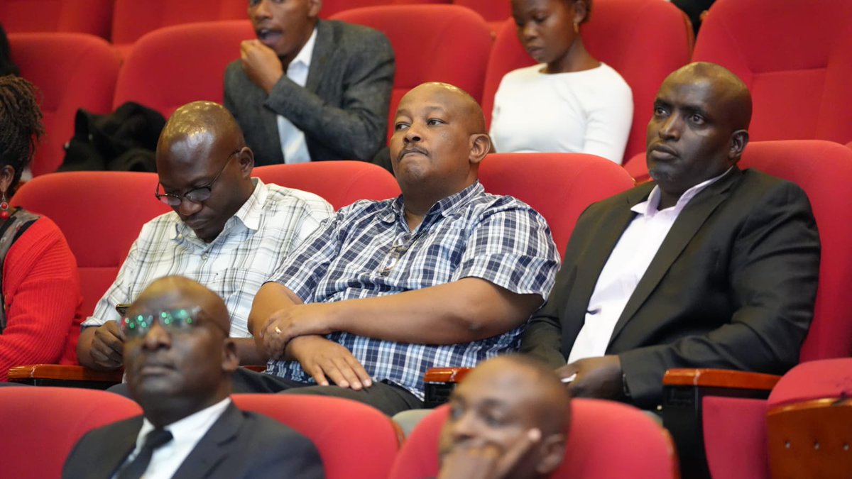 'Resources are not just gadgets, but people. Get networks as you do your work.' - Alex Chamwada urges Journalism Students of <a href="/uonbi/">University of Nairobi</a> <a href="/dojmc_uon/">DOJMC UON</a>
#SOJClassOf2024 #weareuon