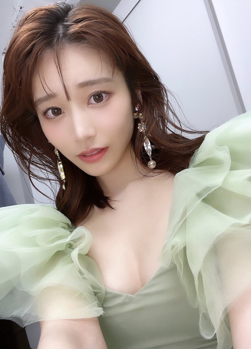 今日はとある撮影をしていました💚

ちなみにちなみに...
4月6日にスペシャルイベントあります💫

私がゲスト出演させていただきます🙏🏻´-

特典会もあるのでお時間ある方は
ぜひ遊びに来てください🫶🏻🩷 https://t.co/7oaiIIpgtP