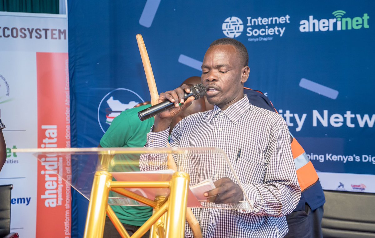 📍Kisumu, Kenya

Mr. Gamisi Chogo Nsiko, Chairman of Tarime Community Network from Tanzania giving his remarks at the #NSCNKe2024. He expressed the need for collaboration & learning from each other as #CommunityNetworks.
@AheriNet, @ISOC_Kenya @duniamoja2020, @TCRA_Tz, @UcsafT