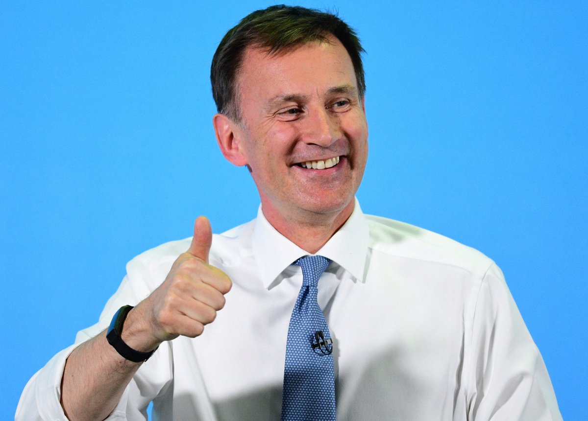 TStandfield1789's tweet image. On the day it's announced that the UK economy has fallen into recession, the man who is responsible for stewarding the economy says it has turned a corner.
The lies and gaslighting never cease.
@Jeremy_Hunt @Conservatives