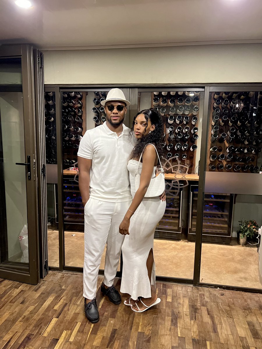 DreChimba's tweet image. 🌹🍷🤍