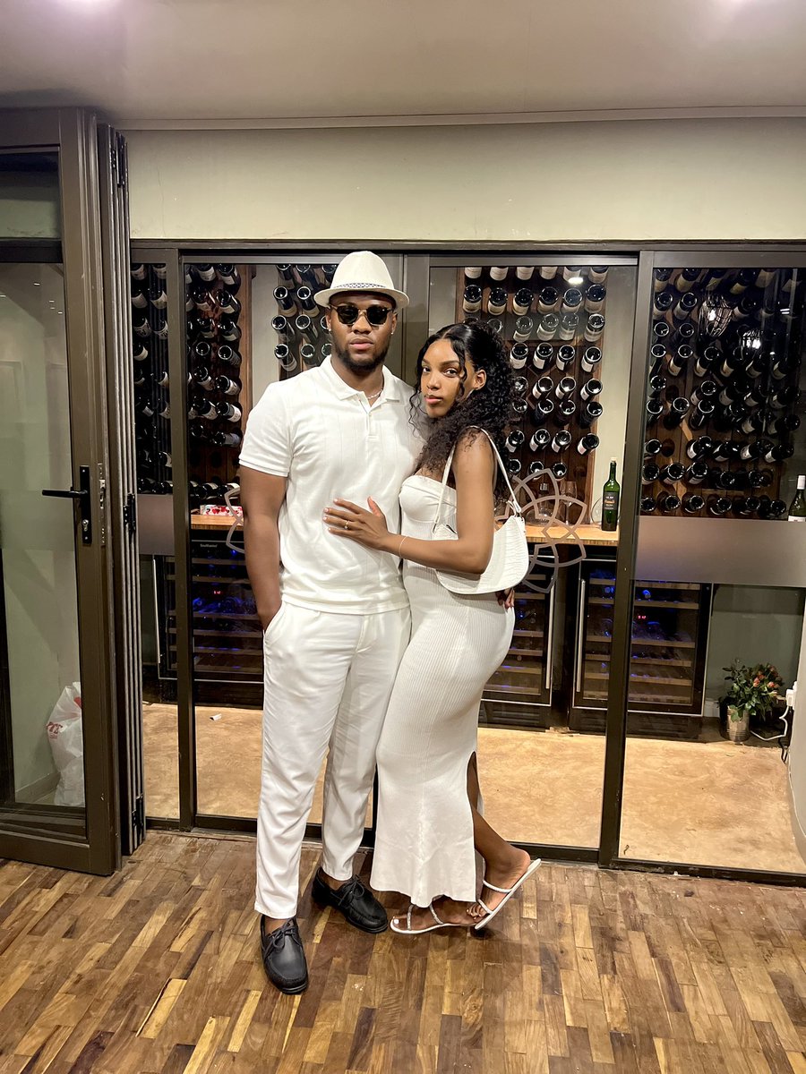 DreChimba's tweet image. 🌹🍷🤍