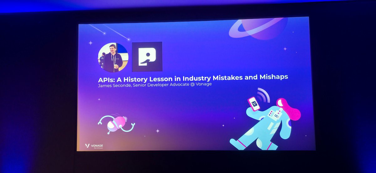 michabbb's tweet image. We live in a world of APIs 😊

#php #phpuk24