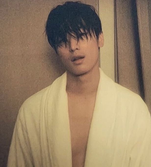 marumilfubi's tweet photo. the gayest juyeon pics i could find a thread https://t.co/sqYRFbOB7n