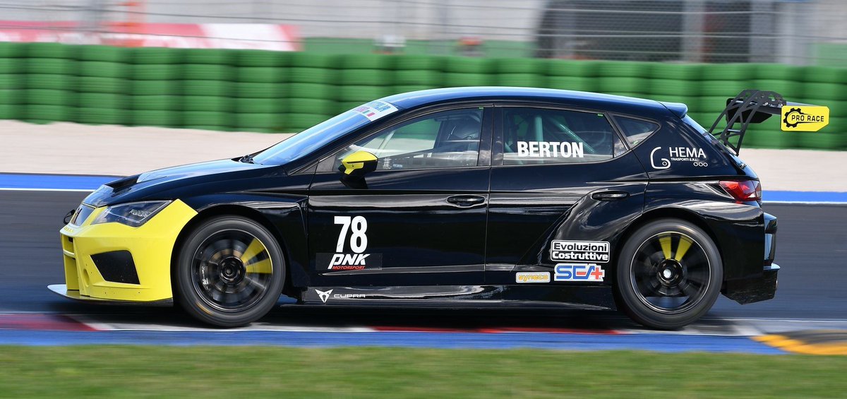 Alessandro Berton sarà al via del TCR DSG con il team Pro Race: "L'obiettivo è finire nei primi 5 del campionato" 💪

➡️ acisport.it/it/TCRITALY/no…

#TCRItaly #TCRDSG #ACISport