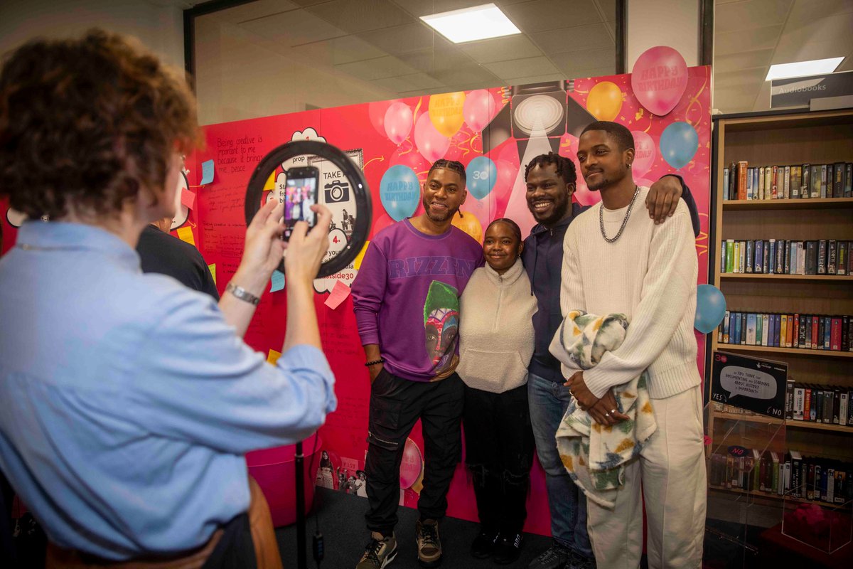 Eastside Educational Trust celebrates its 30th anniversary! A free exhibition celebrating the work of @EastsideLondon is open to visitors at Shoreditch Library and runs until 4th March 2024!! Learn more: thebenyonestate.com/news/2024/east…