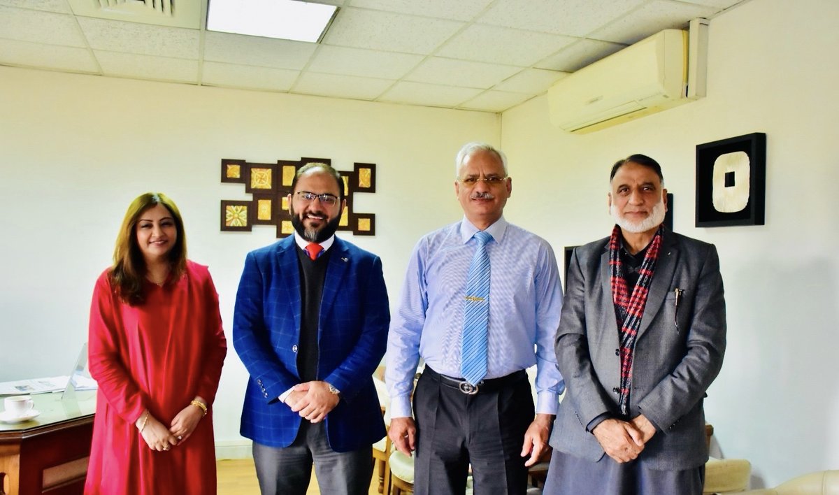 We were honored to welcome Fazal ur Rehman, Deputy Country Director of the Zakat Foundation of America, to Bahria University. In a productive meeting, he engaged with Rear Admiral (R) Muhammad Arshid Javed SI(M), Pro-Rector (Academics).