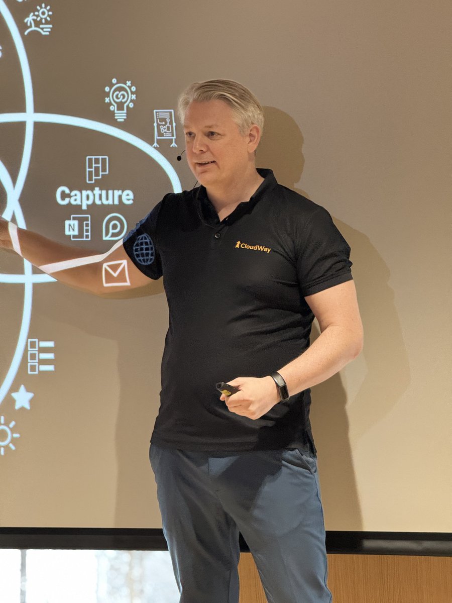 JankeSkanke's tweet photo. @StaleHansen talks about Digital Wellbeing here at #M365ReVival - Good stuff. https://t.co/nIAUoZ09gD