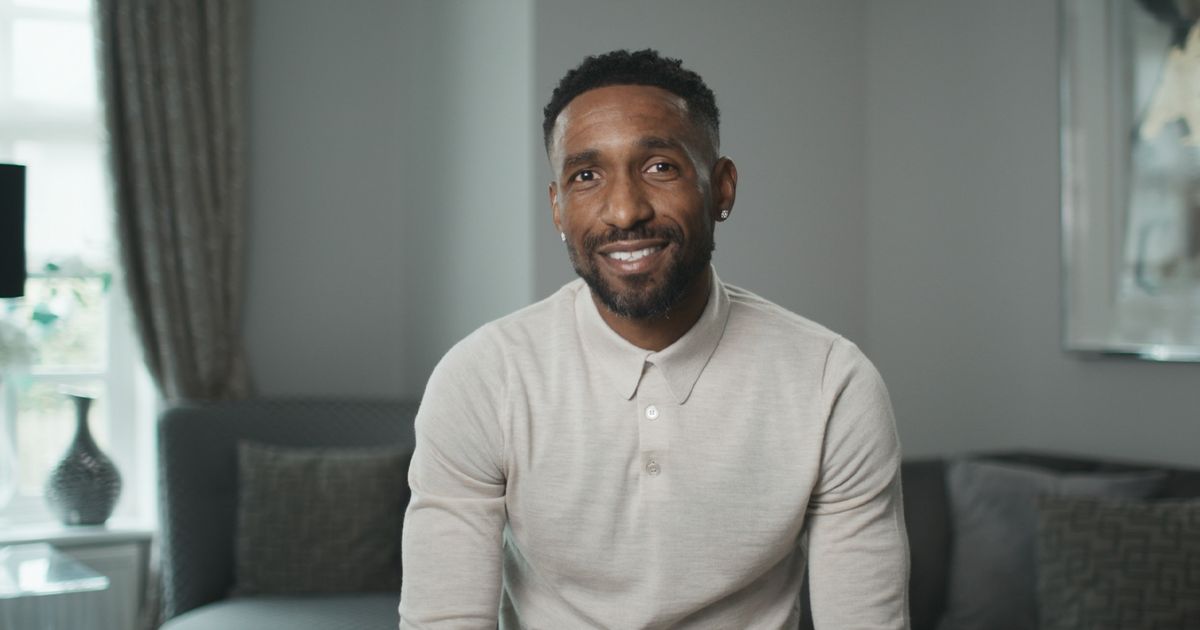 🤝 Working with Gerrard at Rangers
📈 Opportunities for black managers
👏 The impact of youth team boss Bertie Knight

Jermain Defoe speaks to <a href="/tomvictor/">Tom Victor</a> about his managerial ambitions, ahead of the release of his new documentary

mirror.co.uk/sport/football…