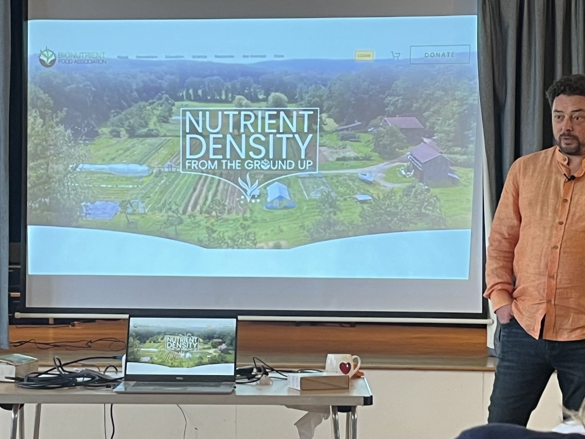 Dan Kitteridge, Bionutrient Food Association, starting his presentation at our meeting today.