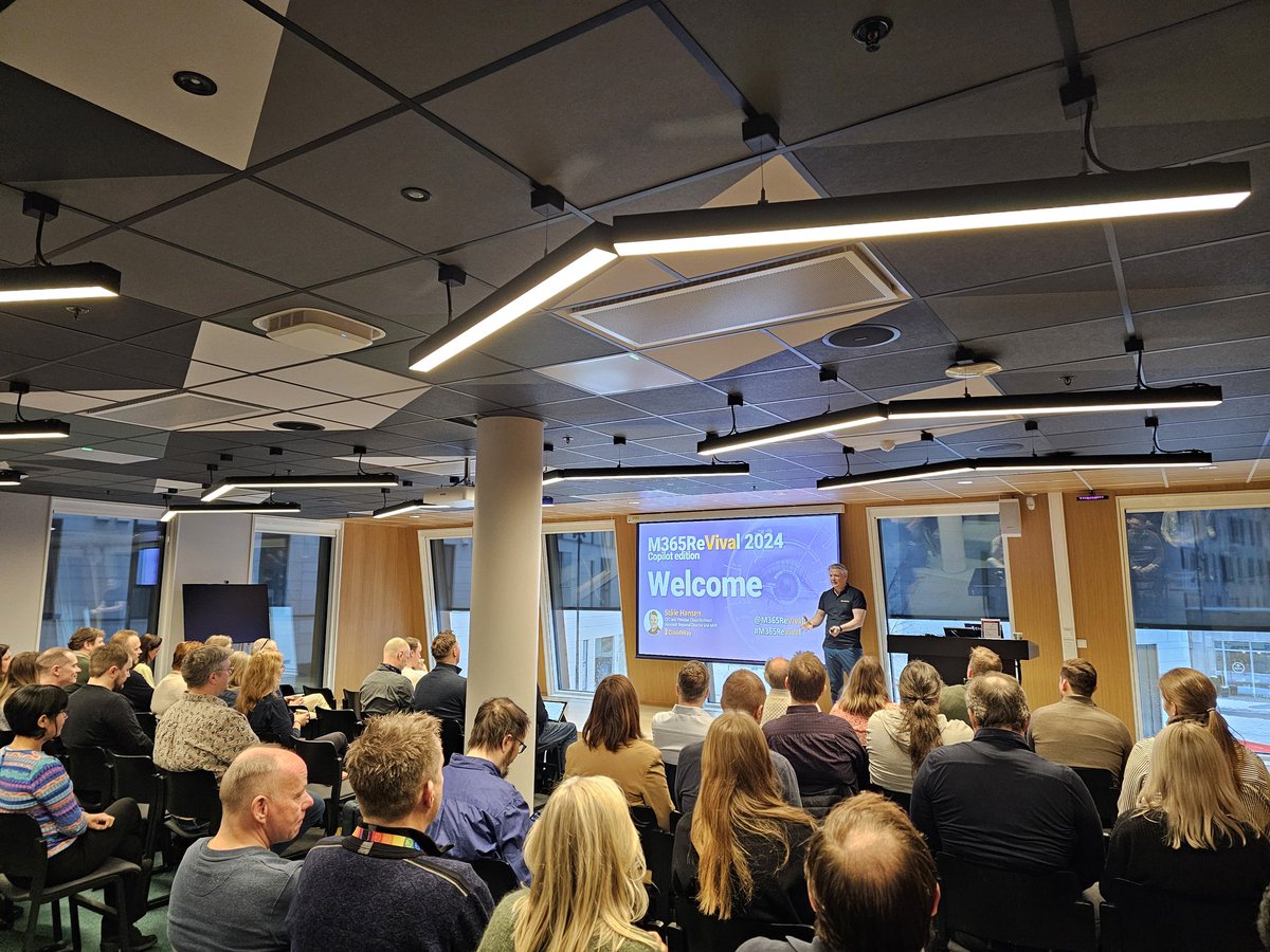 MeretheStave's tweet photo. Fab day @MicrosoftNorge &amp; #M365ReVival #Copilot version with friends @TeamCloudWay, #Microsoft365 &amp; @innofactor with the brilliant @kettukari @StaleHansen #ADKAR #DigitalWellbeing #Goodtimes #CommunityRocks https://t.co/Tz9kkWSSe0