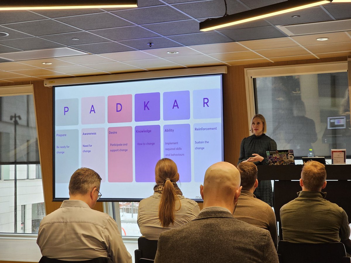 MeretheStave's tweet photo. Fab day @MicrosoftNorge &amp; #M365ReVival #Copilot version with friends @TeamCloudWay, #Microsoft365 &amp; @innofactor with the brilliant @kettukari @StaleHansen #ADKAR #DigitalWellbeing #Goodtimes #CommunityRocks https://t.co/Tz9kkWSSe0
