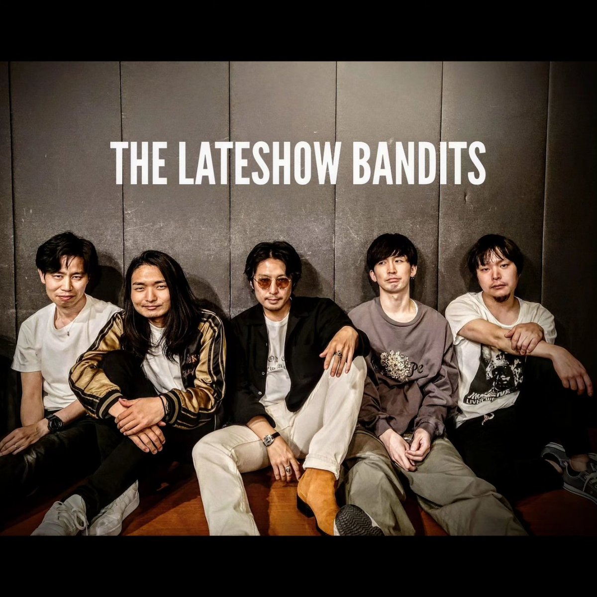 araitakahiro66's tweet photo. チケット予約・連絡はバンドアカウント( @TLSB_band )もしくはメンバー各位まで.
よろしくどうぞ.
#TheLateShowBandits
#TLSB
#レイバンズ https://t.co/wdkclIpj5i