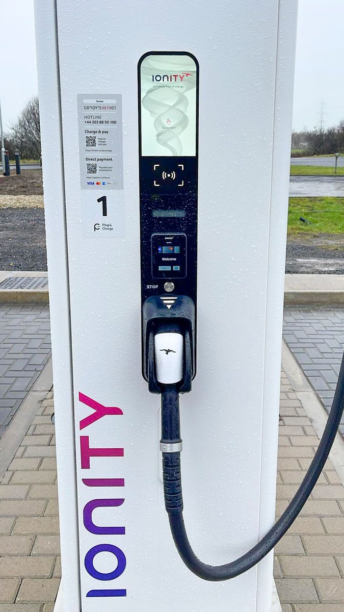 nievowners's tweet photo. Delighted to attend this morning's official switch on of Ionity's first DC Ultra-Rapid charging hub in NI. 6 x CCS now open to the public outside Toome

#EVANI #Ionity #evcharging #northernireland #NI #Toome #Toomebridge https://t.co/sQOcJDoTYq