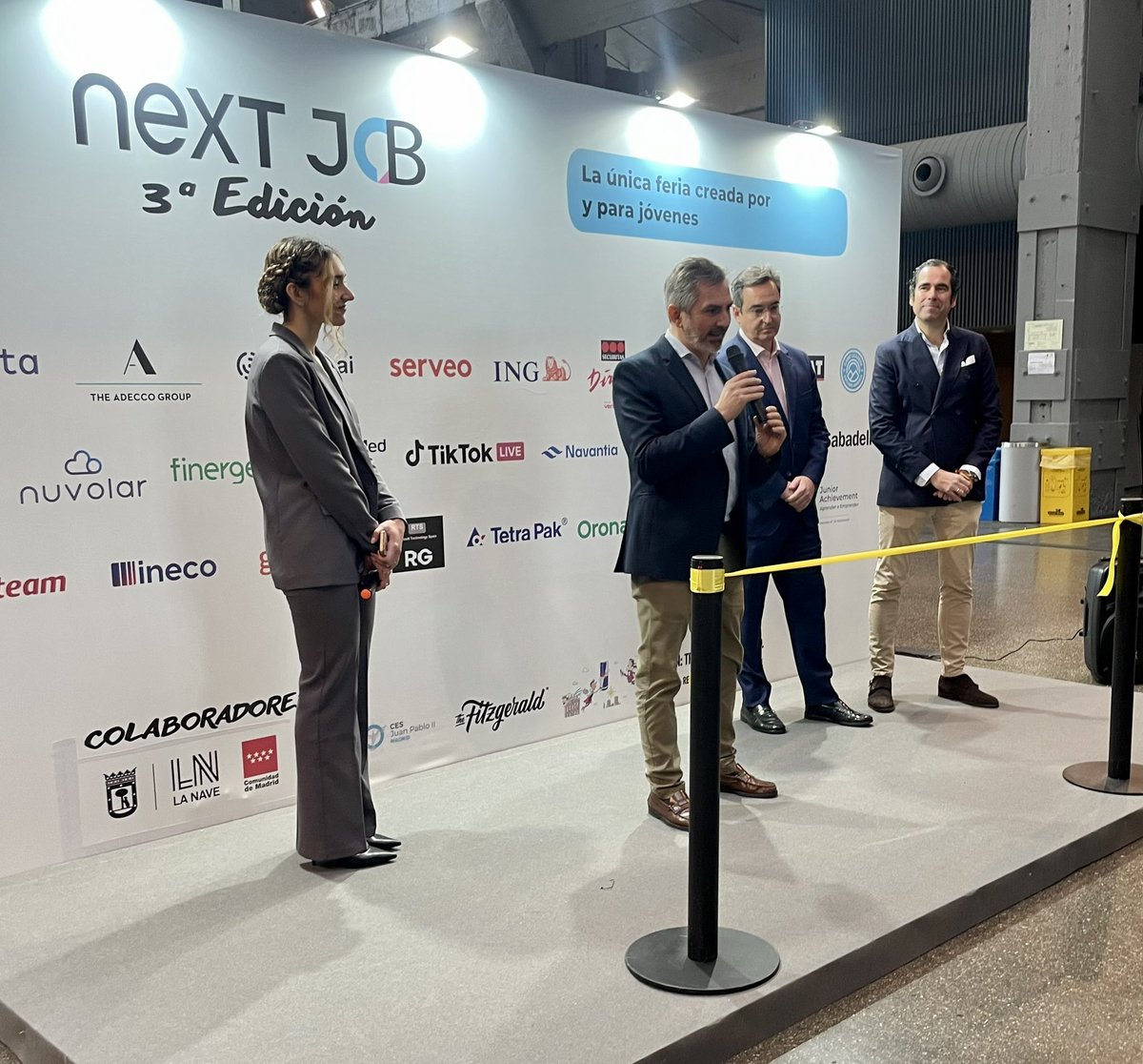 madridinnova's tweet photo. ¡Inauguración oficial de #NextJob! 💼 

Se anima a todos los participantes a alcanzar sus sueños laborales. En @MADRID , la demanda de empleo en áreas como la ciberseguridad está en alza, impulsada por Madrid Innovation 🚀

Descubre las grandes oportunidades de la ciudad 🌇 https://t.co/xoqIvQ23i2