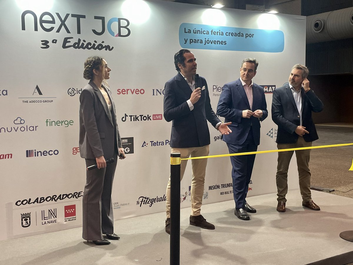 madridinnova's tweet photo. ¡Inauguración oficial de #NextJob! 💼 

Se anima a todos los participantes a alcanzar sus sueños laborales. En @MADRID , la demanda de empleo en áreas como la ciberseguridad está en alza, impulsada por Madrid Innovation 🚀

Descubre las grandes oportunidades de la ciudad 🌇 https://t.co/xoqIvQ23i2
