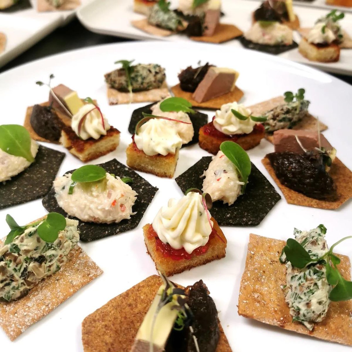 RoyAbra35073397's tweet photo. Last night St. Valentines tasting menu … thank you for who came and supported us… #SmugglersTable #localproduce #valentines #tastingmenu #supportyourlocal #supportlocal #SupportSmallBusiness . @SmugglersTable @eastcostseafood https://t.co/SfTYQKjM0j