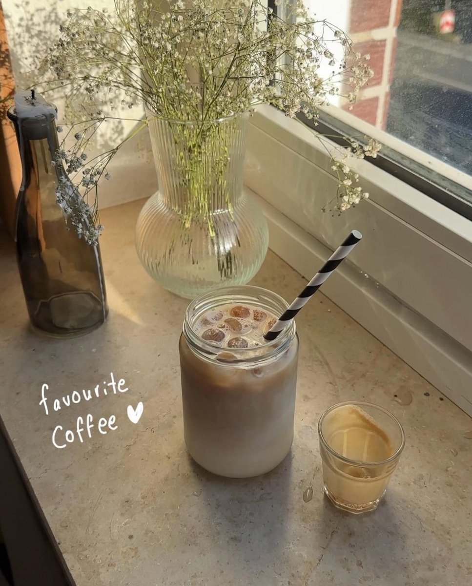 etherealdior's tweet image. cozy days at home 💌