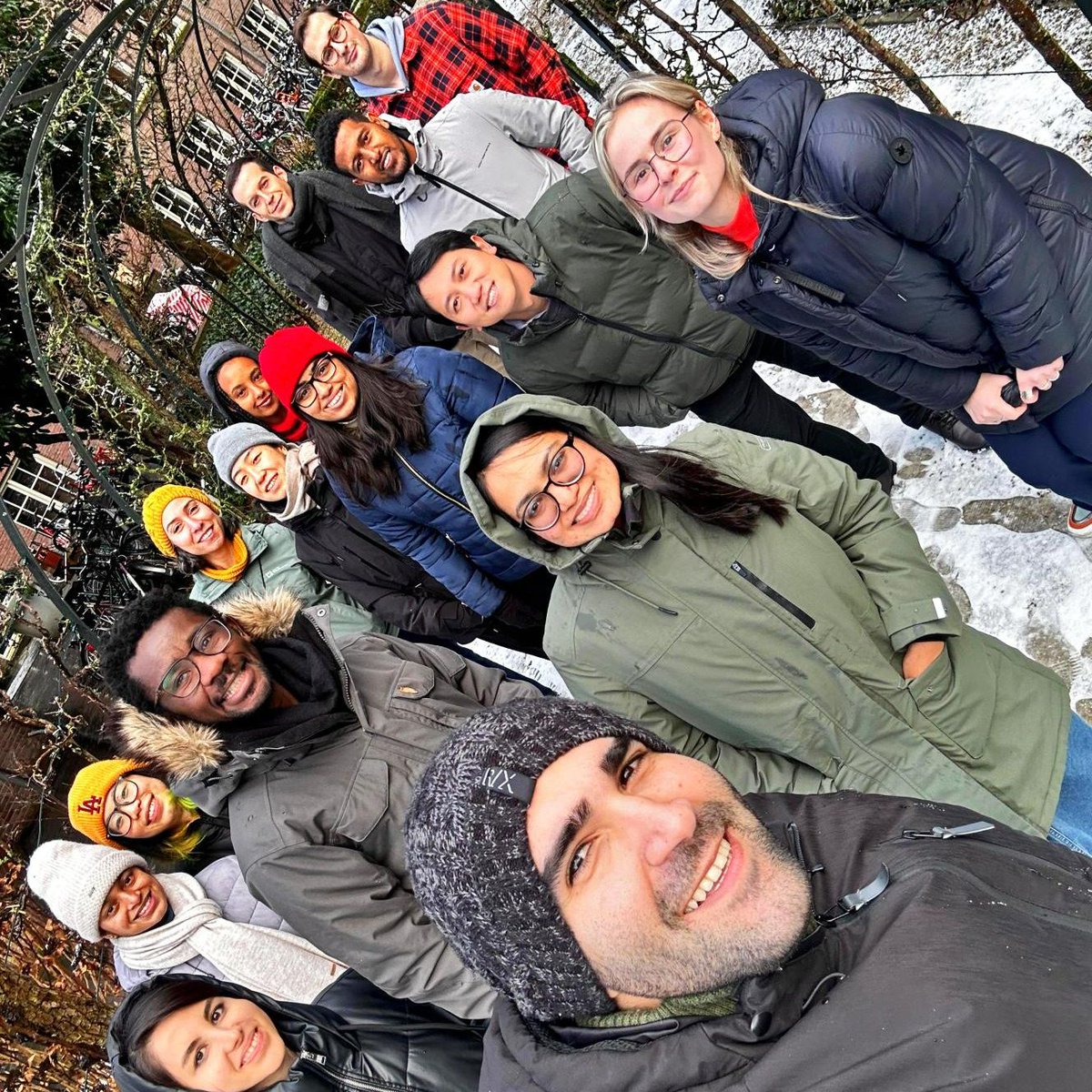 jadatascience's tweet image. Klaar om te werken, maar nog niet uitgeleerd? Het EngD-programma in Data Science zet jou in positie naar een succesvolle carrière als topprofessional. 
Ontdek onze promovideo, gemaakt met onze eigen alumni ❤️ in deze nieuwsbrief: mailchi.mp/jads.nl/engd-f…

#postmaster #DataScience