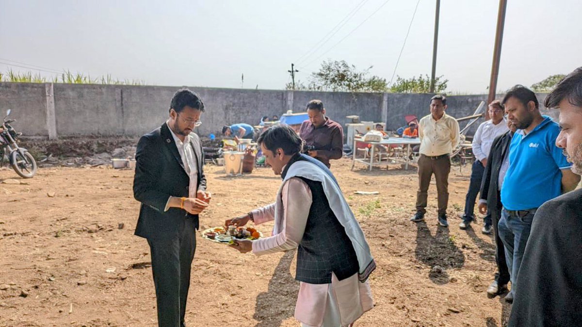 manishdabkara1's tweet photo. #GHG #Reduction Technologies Pvt Ltd, a subsidiary of EKI Energy Services Ltd, proudly unveiled its cutting-edge Biomass Briquettes (#Biocoal) manufacturing plant in Dindori, Nashik, Maharashtra (India).
(1/4) https://t.co/g7InVNw5S7