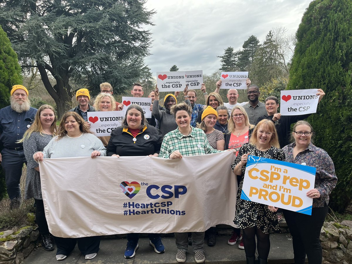 Day 4 of #HeartUnionsWeek and I’m here with @IshmaelBeckford and members of @thecsp National Group of Regional Stewards and Safety Reps supporting #HeartUnionsWeek ❤️#HeartUnions #CSPStewards #CSPSafetyReps #JoinAUnion