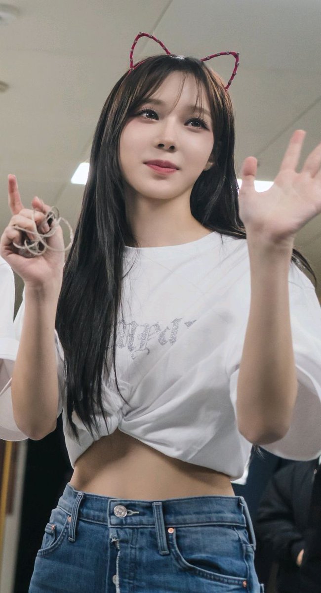 Loving these two so much! ❣️

#aespa #winrina #WINTER #KARINA