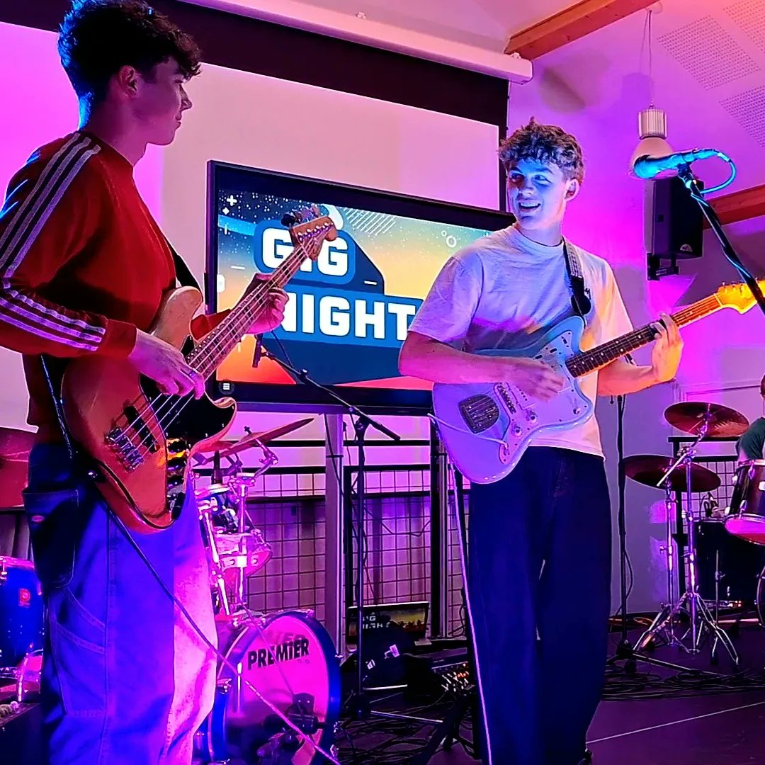 ShebbearCollege's tweet photo. GIG NIGHT 2024! 🎤
What a night! Loads of talent on display, a great atmosphere, and fantastic light & sound! Thank you to everyone that came & well done to all the performers - you were AMAZING!
#gig #concert #music #musicians #drumoff #singersongwriter #independentschool https://t.co/nurb1V4iop