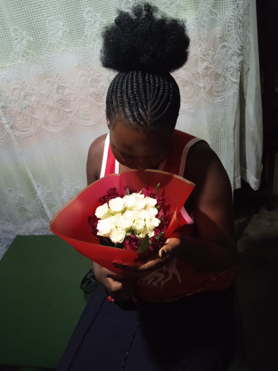 AcramPhilgreen's tweet image. @dialaflower @933kfm 
Have never seen her this happy and out of words... Only her facial expressions and actions could only determine how happy she was. All thanks to @dialaflower  and @933kfm that gave us such opportunity.

Did you know that she said "YES"?? 😲