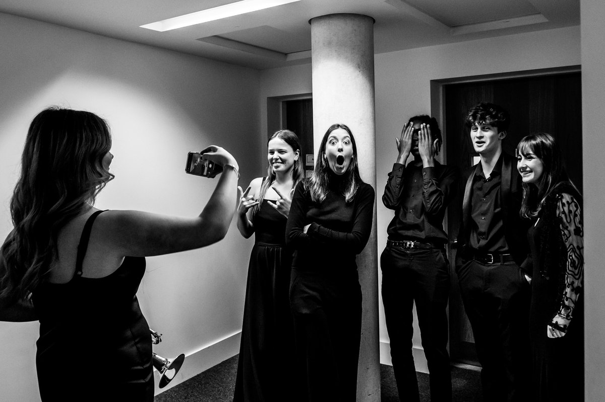 Chethams's tweet photo. We welcome applications &amp; hold auditions throughout the year, so there's still time to apply for Chetham's ✨ You'll make music, friends and memories like this... 😍

We're a friendly bunch and we're here to help you throughout the application process 👉https://t.co/6GGy5fKIFm https://t.co/1e70N42OeP
