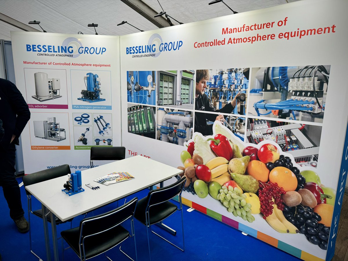 BesselingGroup's tweet photo. February is exhibition month! Last week at Fruit Logistica in Berlin, this week at Norddeutsche Obstbautagen in Jork, and next up, Fruchtwelt Bodensee. #ExhibitionSeason 🍏🌍 https://t.co/ZGMM7baUAo