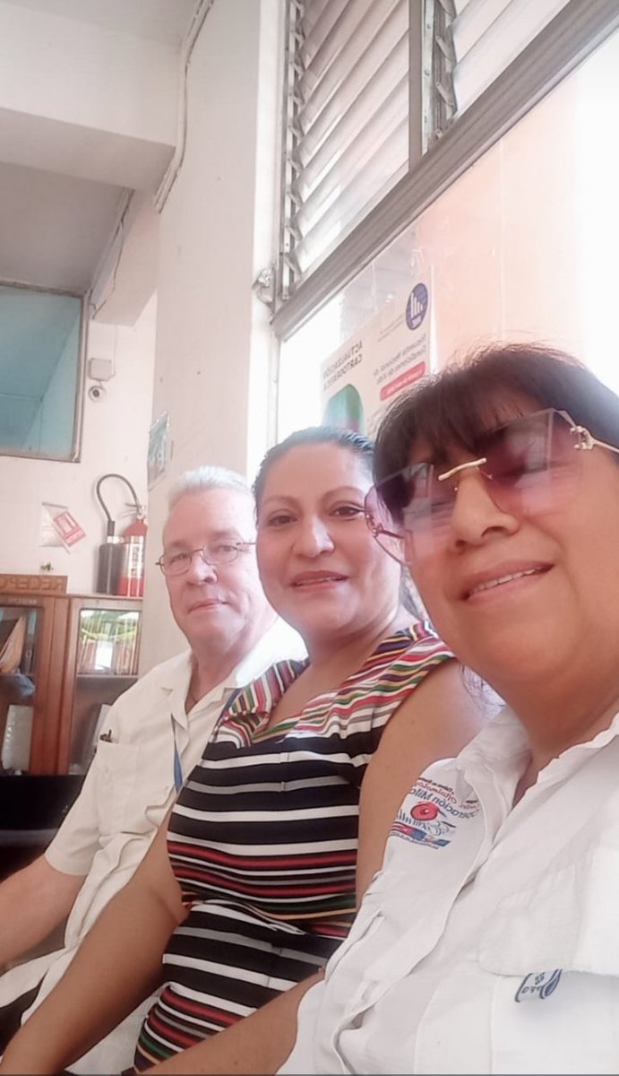Visita durante la jornada de ayer a la municipalidad la Gomera donde intercambiamos con el alcalde Señor Ector Cardona y su consejo.
Durante el día fuimos recibido también por el alcalde de La Democracia Señor Marvin Leonel y el alcalde de Siquinala Señor Daniel González Giménez.