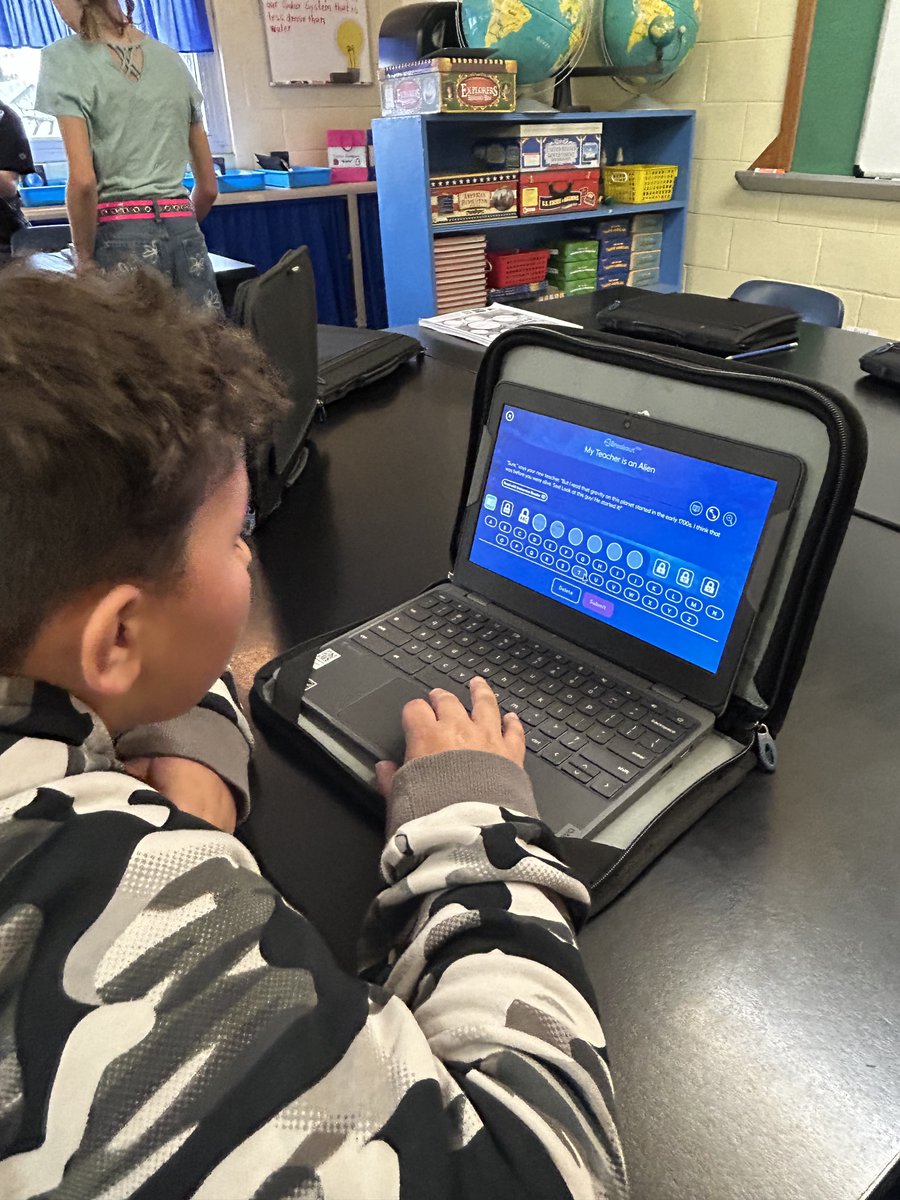cmdanhoff's tweet photo. Celebrating #DLDay @EdisonLocalSD with some fantastic 5th graders and Ms. Reinbolt! Student choice with @mergeedu, @breakoutEDU, #CS, @quivervision,  and @MetaQuestVR to explore space topics! @NorthPointESC #NPESCProud #ARVRinEDU https://t.co/2DNOe8y0iz