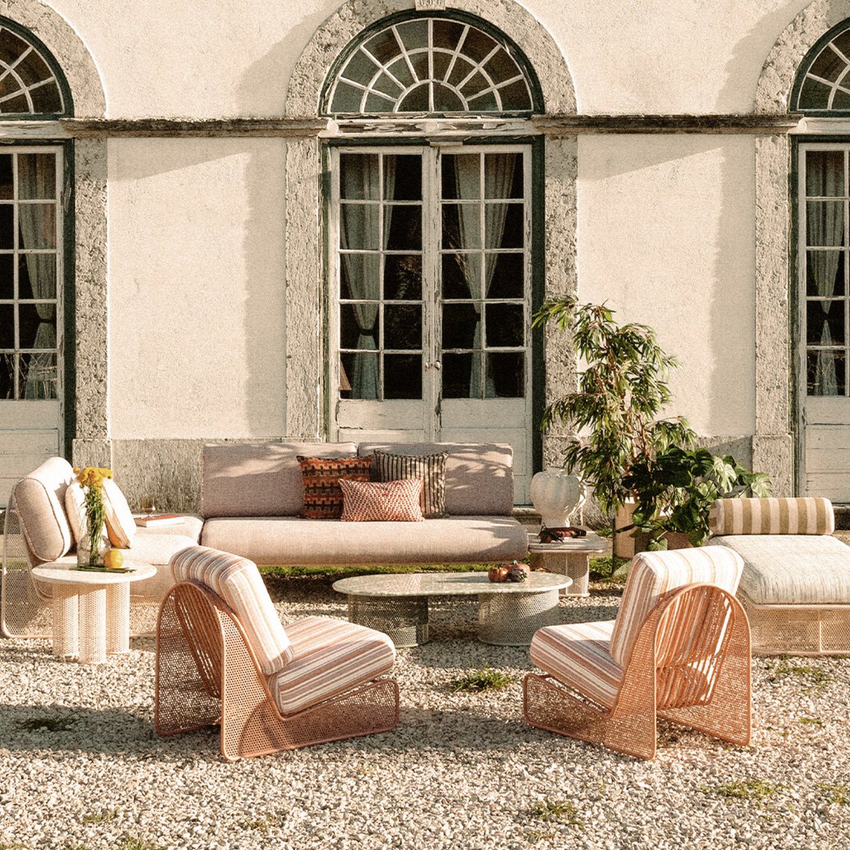 The Riviera Outdoor Collection from Mambo Unlimited Ideas is perfect for the warmer months ahead ☀️
-
Shop now: do-shop.com/collections/ri…