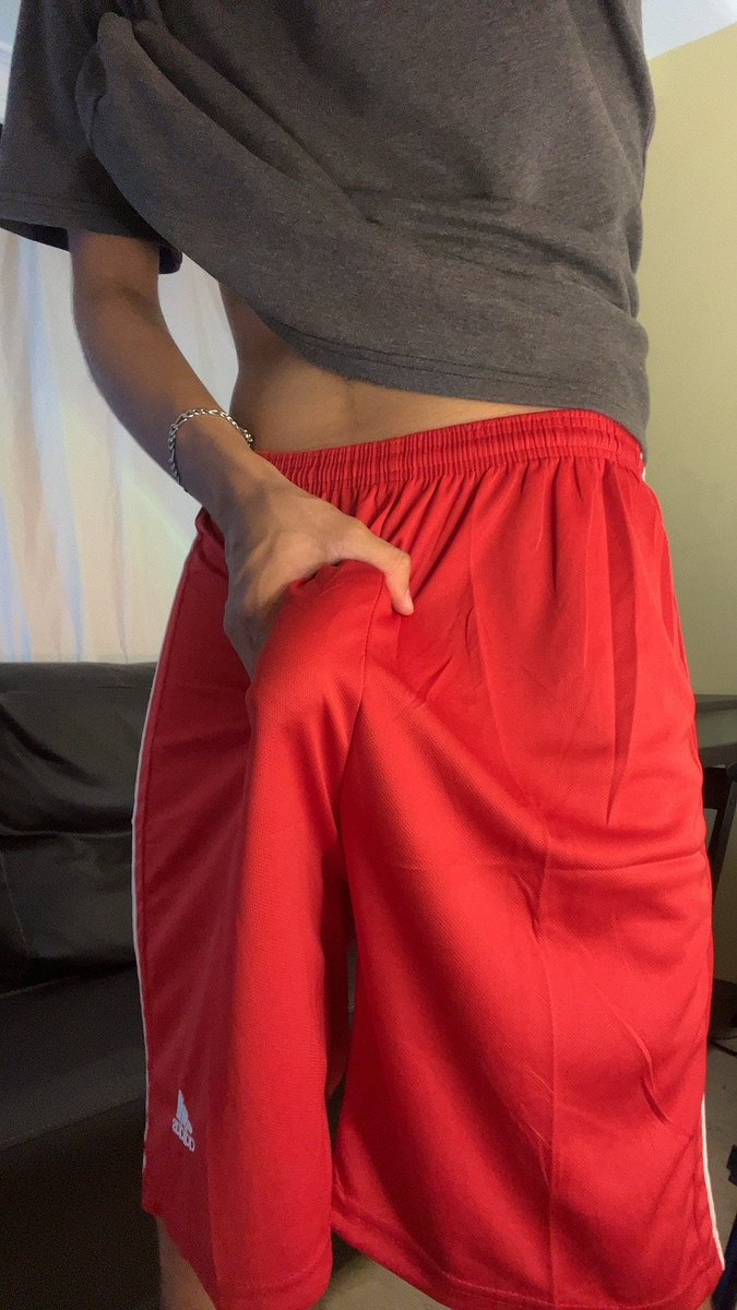 ThomaxJay's tweet photo. here I have a good gift for you, do you accept it?  🍆😈
👉https://t.co/xOCzmaxHgb https://t.co/4QStsHDVa8