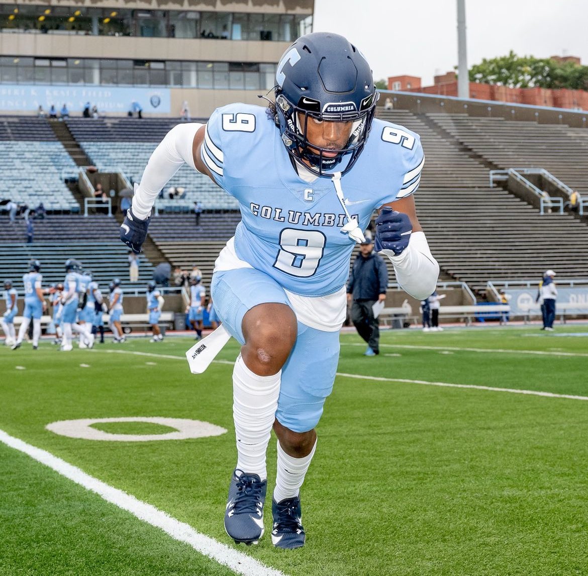 CAzodeh's tweet image. Blessed to receive my first offer from Columbia!!!🦁 @Coach_Poppe @CoachT_82 @JefferiesCraig @Rivals @RivalsFriedman @247Sports