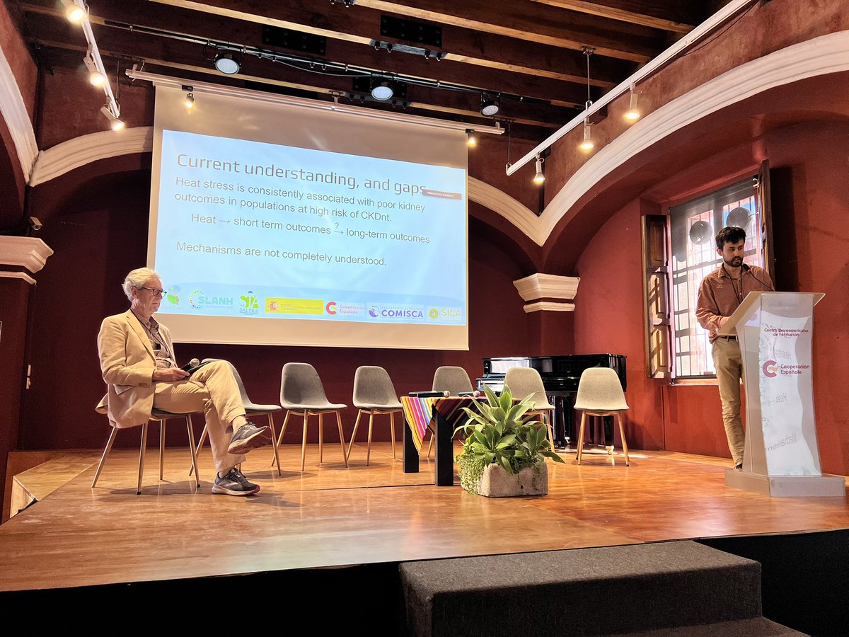 MarvinGonzlez16's tweet photo. The group leaders are presenting the summary of the first day of discussions on #CKDu. 
@CENCAM_Official @SLANH_ @ISNWCN https://t.co/uxaYn4viuR