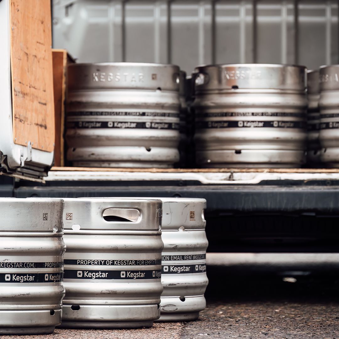 RoundCornerBeer's tweet photo. Delivering #UncommonlyGoodBeer far and wide! ๐ ๐บ
One of today's drops was to the awesome Cock and Hoop, Nottingham who now have fresh Social Club and Steeplechase at their venue! ๐
#craftbeer #nottingham #brewery #partoftheclub #nitrostout #paleale #cockandhoop https://t.co/jTAJ9Y3Zw3