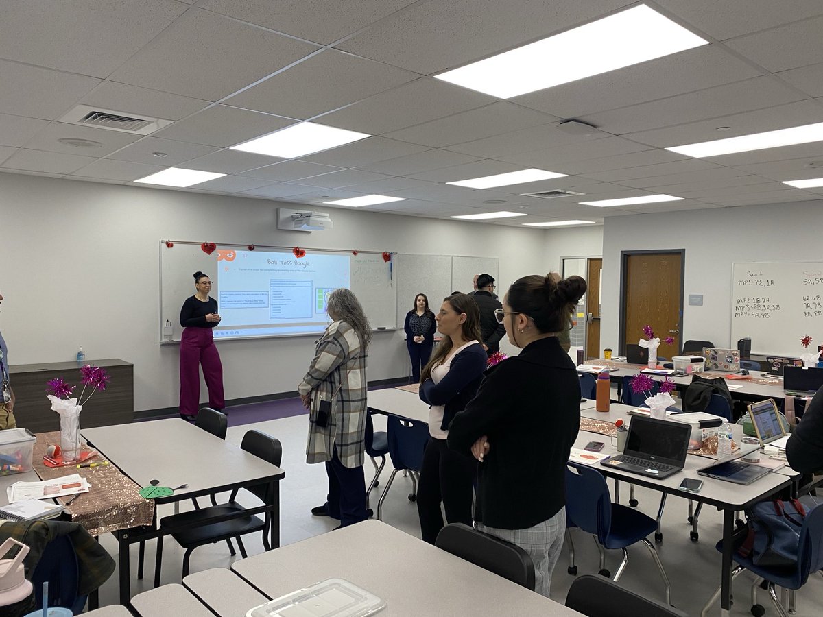 ENG I and ENG II DPLC engaging with ⁦@lead4ward⁩ Ball Toss Boogie to align ECR conversation. ⁦@bbarrera_LC⁩ ⁦@JEksaengsri_CI⁩