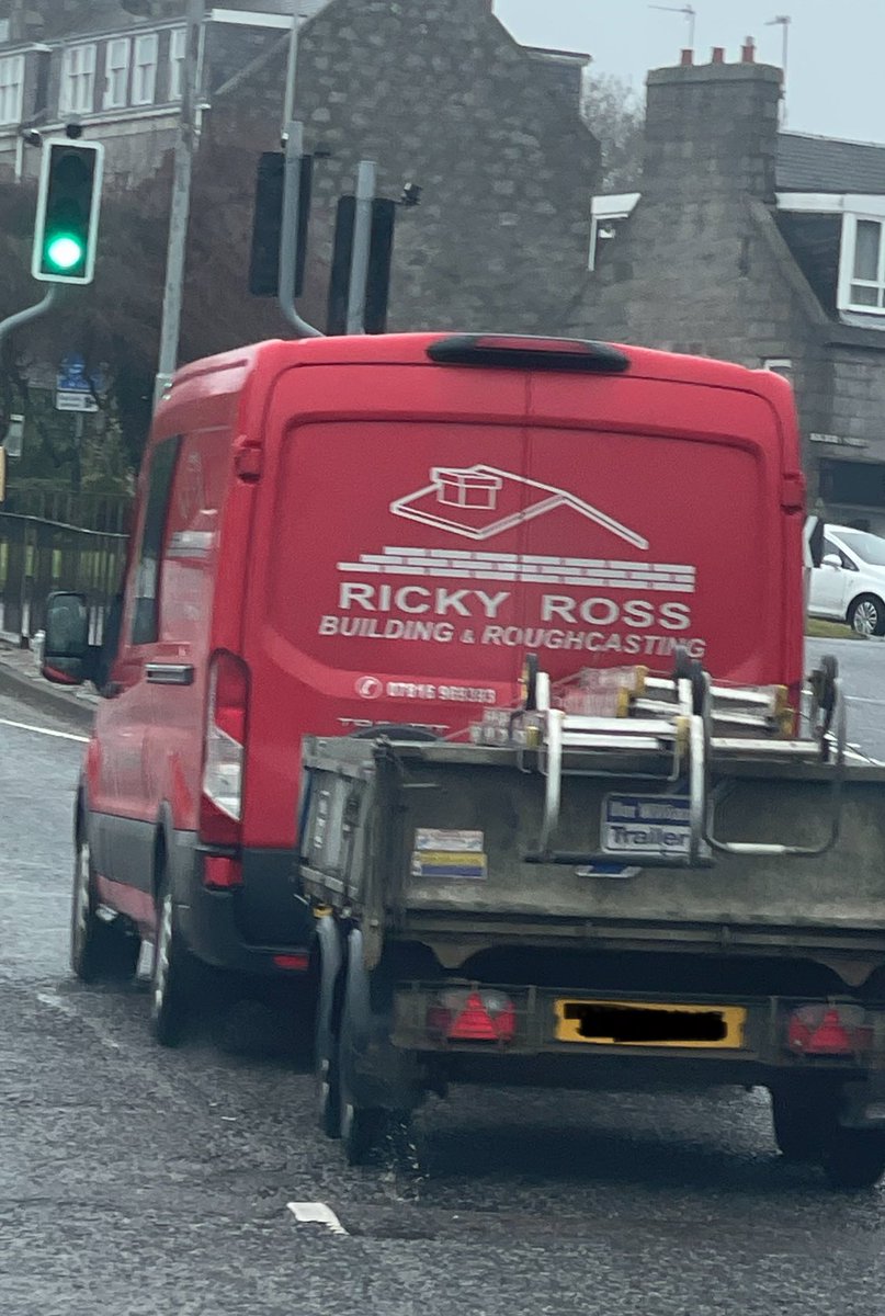 ScottMckenzie72's tweet photo. @rickyaross a wee sideline sir?? 😉 https://t.co/BIEI1CfSuR