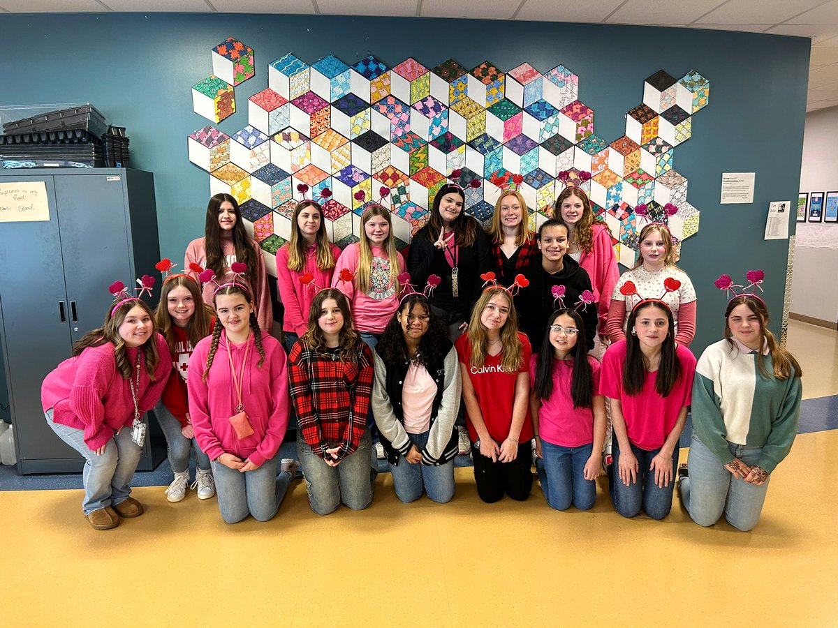 tubbsmath's tweet photo. 7th &amp; 8th grade student council passed out carnations yesterday for the fundraiser and celebrated Valentine’s Day together! 💕 #ourbmsa https://t.co/Ppk3vvSbhO