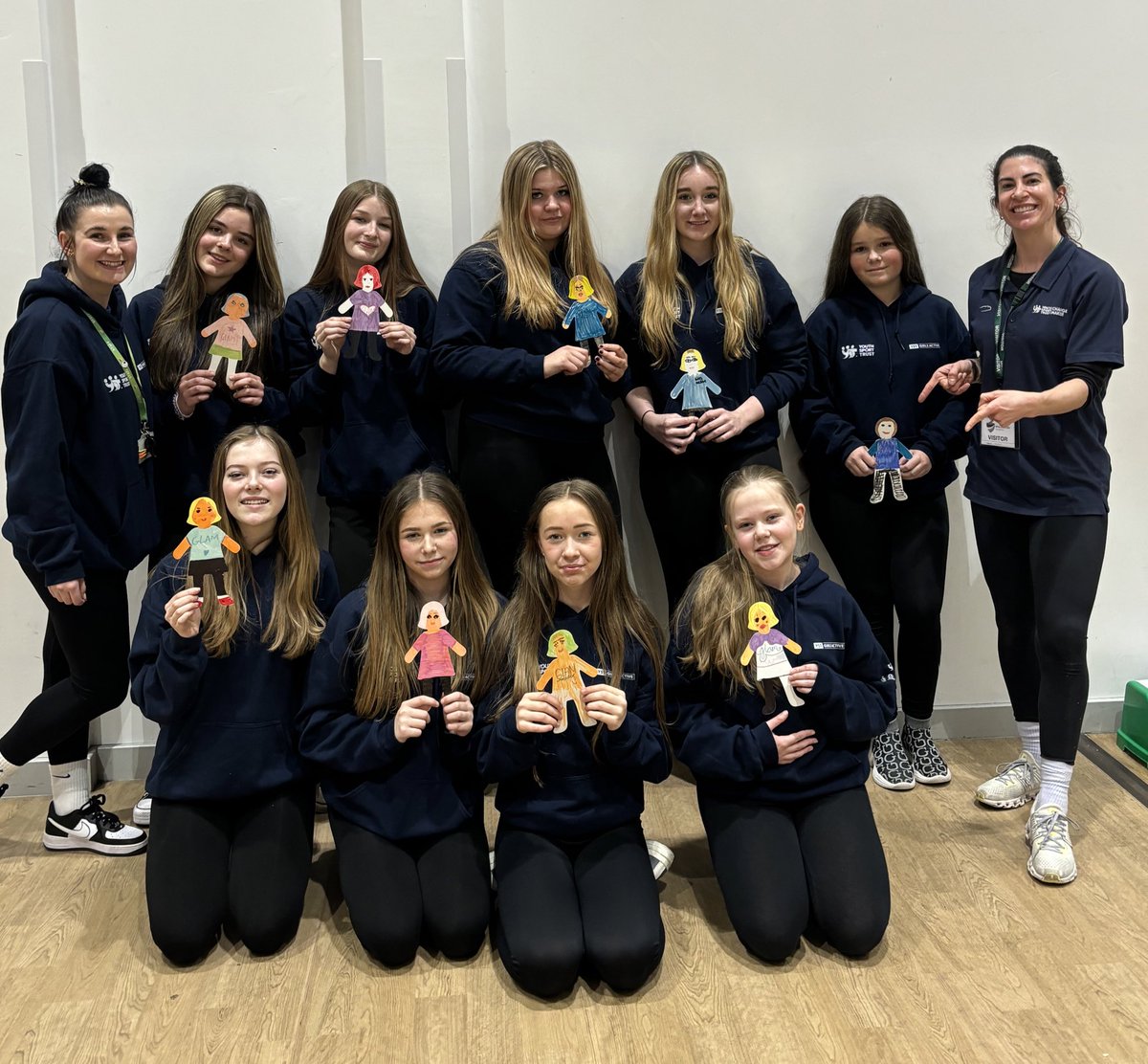 The @BedlingtonAcad GLAMs and their mini GLAMs! 💁‍♀️ Thanks so much for a brilliant afternoon. Always a pleasure to spend time with inspirational girls making positive change in their school! #GirlsActive @YouthSportTrust