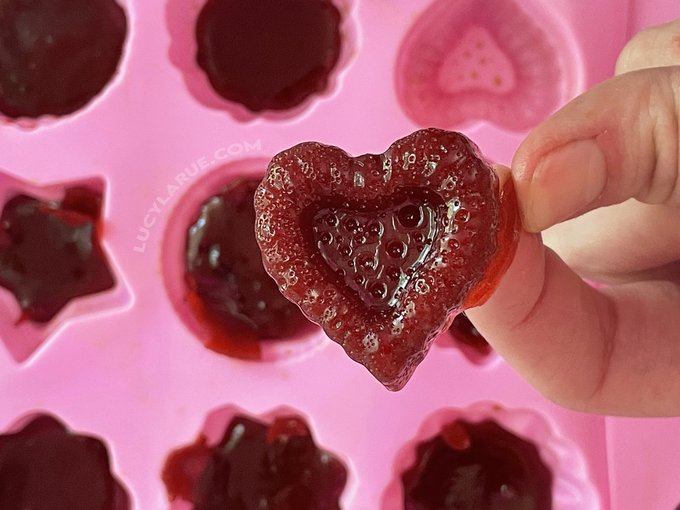 Made hard candy (edibles) for my friends https://t.co/RyUJlAdybB<a href="/tag/clip"class="tags"><span>#clip</span></a>
