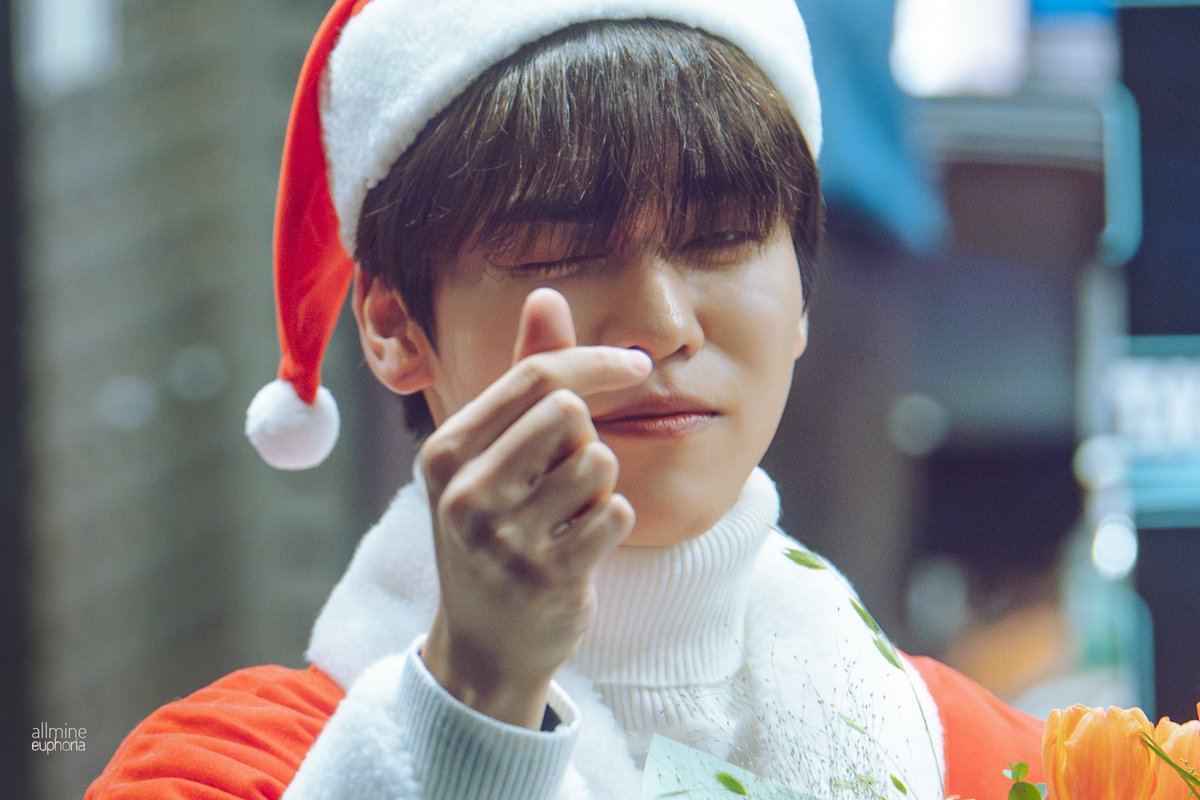 allmineEuphoria's tweet photo. 최고💙
20231225
#ONF #U #Ü #유토 #유띠또
#온앤오프 #stationZ https://t.co/DQq2QW1i5Y