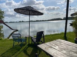 Motie Drie vliegen in 1            
Oosterduinsemeer, recreatie terug

Zoals bekend is al een paar decennia lang het door blauwalg hoog zomer niet mogelijk om in het Oosterduinsemeer te zwemmen of beter gezegd fijn te recreëren.

facebook.com/share/p/WKypJ1…