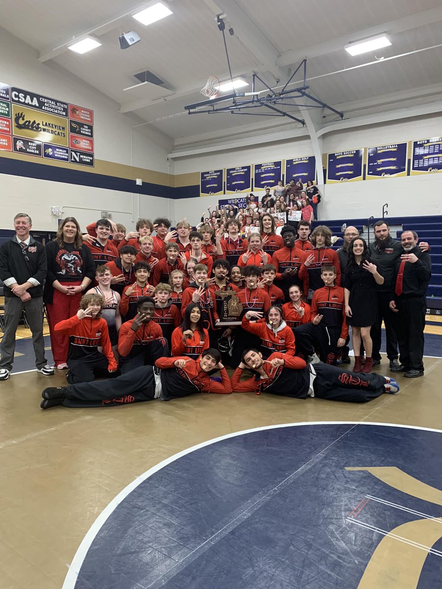 MIPrepZoneMS's tweet photo. St. Louis wrestling earned a fourth-straight D4 team regional title at Lakeview Wednesday, going 2-0 on the night. The Sharks will wrestle in the D4 team quarterfinals next week in Kalamazoo - https://t.co/Plmb1wfyvG https://t.co/H0iwApe4d5