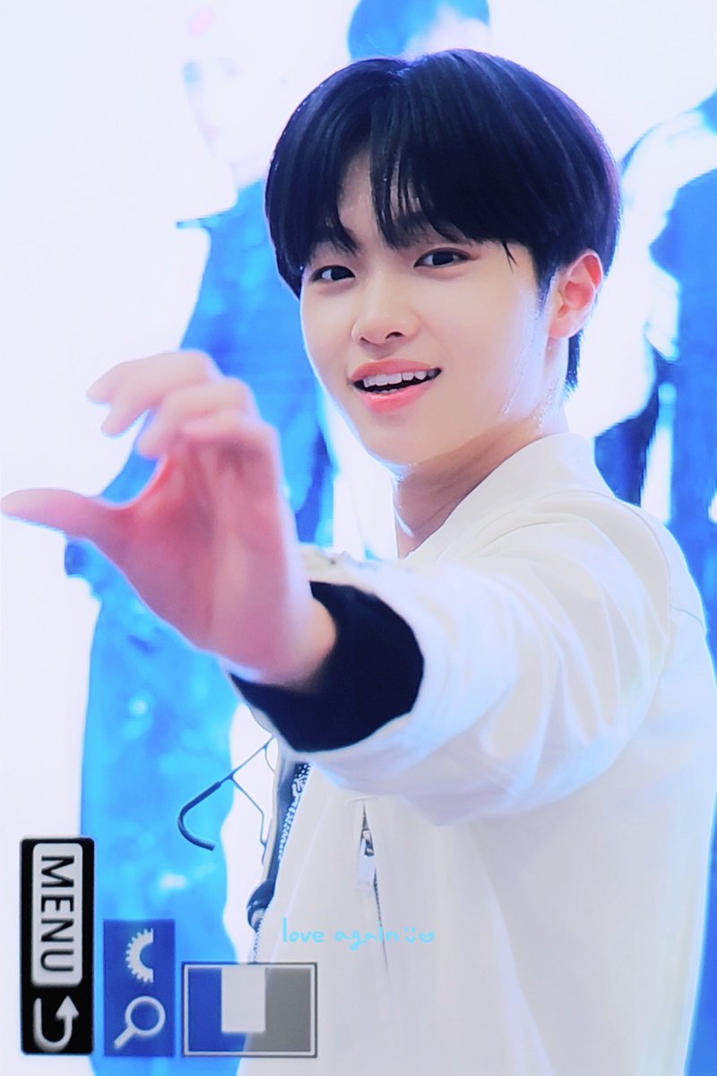 ๐๐๐ฃ๐ ๐๐๐๐๐ โกฬ เท tweet media