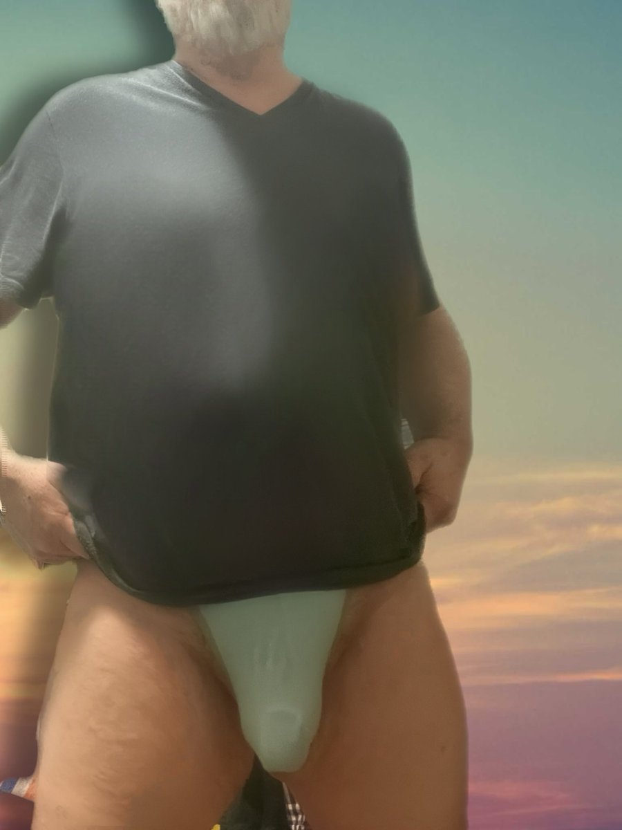 TadMoore8what's tweet photo. It’s a thong kind of day
#ThongThursday #buttfloss #bulge #daddydick #daddydumper #gay #gayaf #gayman #TeamCut #TeamPierced #TeamVers https://t.co/SjJCIgTLcl
