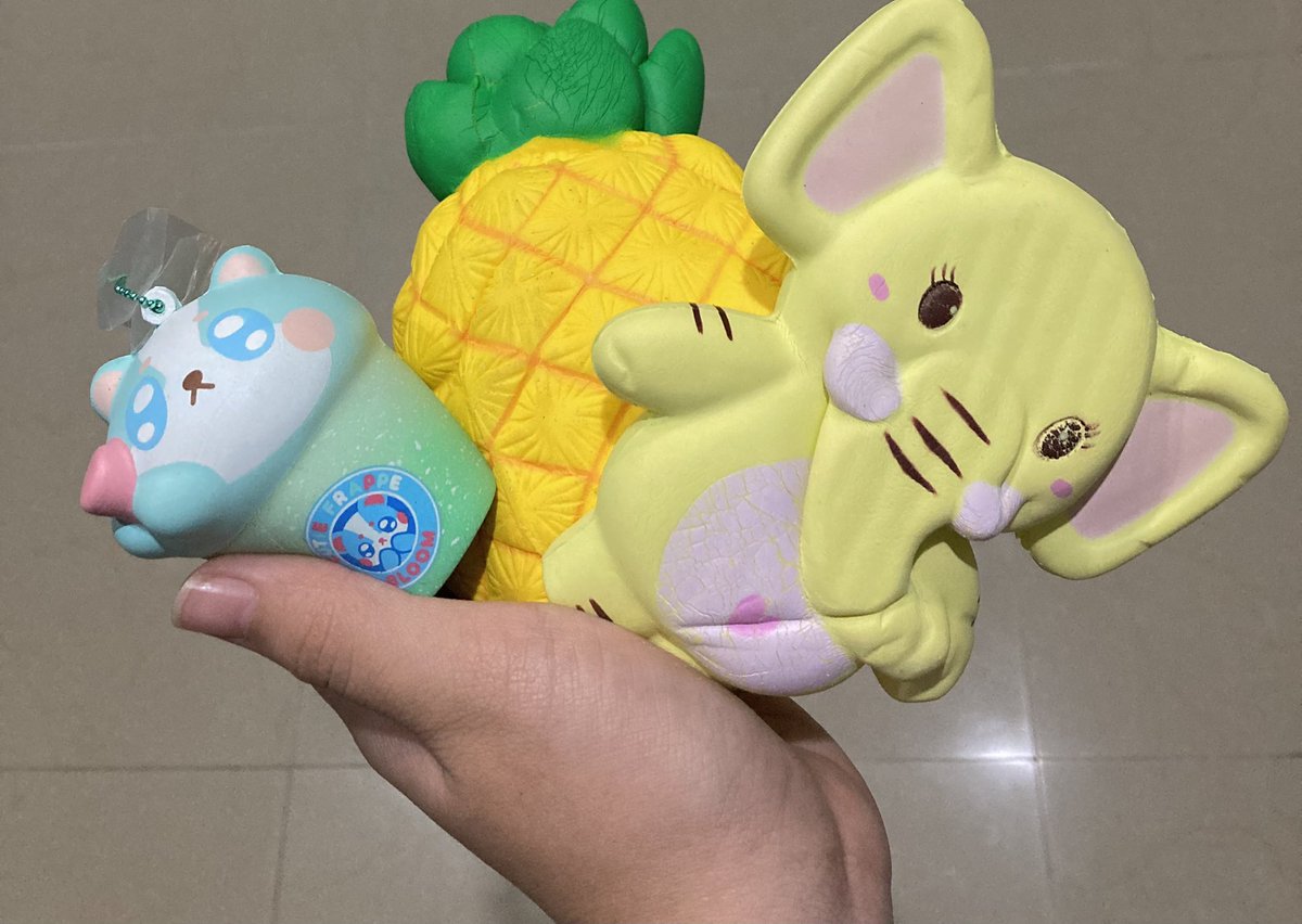 Taa22446's tweet photo. เหมา3ชิ้น200ค่ายังไม่รวมส่ง
ชานมสภาพดีค่า ตำหนิไม่เยอะ ของแท้ทุกชิ้น
*มีแพ็คเกจทุกตัวนะคะ
#สกุชชี่มือสอง #สกุชชี่ปล่อย #สกุชชี่ #พร้อมส่ง #น่ารัก #ปล่อยสกุชชี่ #สกุชชี่แท้ https://t.co/QVOUcWMNKW